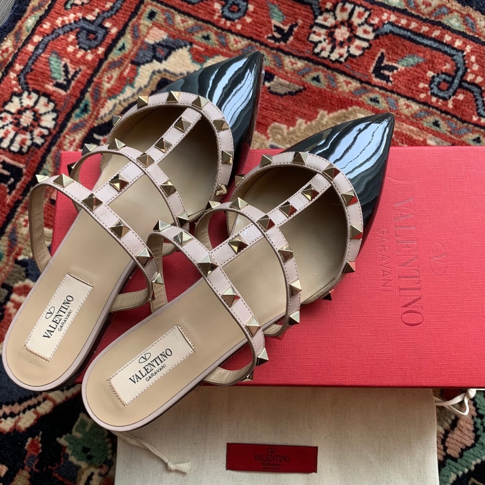 💯 Authentic Valentino Patient Mules- black